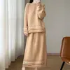 Conjunto de Duas Peças de Tricô Jacquard Vazado com Gola Redonda Espesso de Lã Pura Vintage Novo Inverno 2026 e Saia Longa