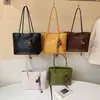 Bolsa de Mujer de Venta Caliente Transfronteriza Bolso Tote Retro de Personalidad a la Moda Mujer 2026 Nuevo Bolso de Hombro Casual para Viajes Estudiantes Mujer