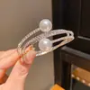 Bracelete Aberto de Pérola Exquisito Ultra Brilhante Cravejado com Diamantes, Bracelete Moderno e Versátil, Joia de Luxo Leve e de Alta Qualidade para Mulheres, Nicho