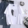 Camiseta de Algodón Color Caramelo Nueva de Verano Estampado de Logo Attack on Titan Patrón Versátil Fresca Cuello Redondo Top