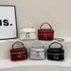 2026 Bolso de Hombro Cruzado Versátil de Alto Valor con Patrón de Diamantes en Cadena, Moda de Nicho de Alta Calidad para Otoño-Invierno