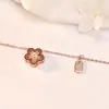 Plata de Ley S925 Te Da un Pequeño Brazalete Collar de Flor Roja Lujo Accesible Nicho Regalo de Cumpleaños Yi Yang Qianxi para Mejor Amiga