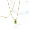 Ins nueva moda cadena clavicular lujo ligero diseño de nicho simple sentido del diseño colgante de diamante verde rectangular collar de acero inoxidable