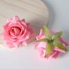 Tecido de Veludo Artificial Elsa Rosa Cabeça de Flor Rosa de Canto Ornamentos Decorativos para Sala de Estar Doméstica Flores de Seda Atacado Flores Artificiais Falsas