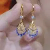 Pendientes Medela de Gota de Agua con Tachuelas de Diamantes Color Café 2026 Nuevos de Moda Lujo Ligero Gama Alta Moda Pendientes Elegantes