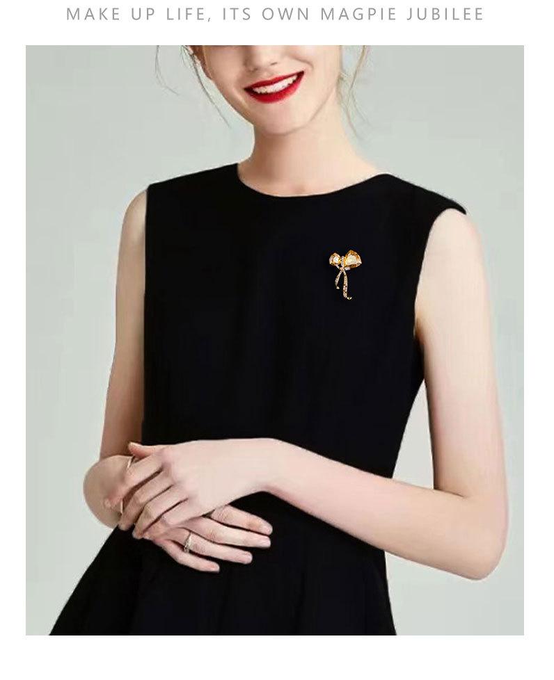 时尚奢华高级感蝴蝶结胸针小众新品丝带胸花高端大气