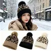 Sombrero de Punto Versátil Estilo Coreano Estampado de Leopardo con Pompón para Otoño e Invierno Transfronterizo Moda Cálido Sombrero de Punto para Mujer con Borde Enrollado