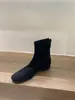 Botas Curtas Femininas Primavera e Outono Botas Simples 2025 Novas Versátil Salto Grosso Botas Martin Camurça Estilo Coreano Botas de Tornozelo Botas Slim