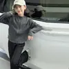 Ropa exterior de otoño súper linda para niñas 2026 nuevo estilo coreano pantalones ligeramente acampanados para niños mayores, esencial elegante para el uniforme escolar infantil