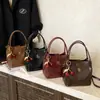 Bolsa Pequena Texturizada Urbana Simples Retrô 2025 Nova Moda Passeio Bolsa de Mão Popular Bolsa Transversal de Ombro Bolsa Balde