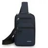 Bolso cruzado simple de color liso para hombre, bolso de pecho de moda para deportes al aire libre, bolso de mano de gran capacidad para el día a día, bolso de hombro moderno