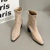 Botines nuevos de punta fina y tacón grueso para mujer 2026, con efecto adelgazante, diseño elegante y tacón cuadrado, perfectos para atuendos a la moda.
