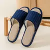 Nuevas pantuflas de lino para hombre, antideslizantes, adecuadas para primavera y otoño, uso en interiores en casa, silenciosas, pantuflas de algodón y lino para todas las estaciones para mujer