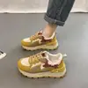 Novos Tênis Casuais Esportivos Leves Outono 2026 para Mulheres, Tênis de Nicho para Estudantes, Tênis "Dad Shoes" Versáteis e Respiráveis para Mulheres