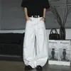Jeans casuales de estilo americano para mujer con dobladillo curvo blanco, pantalones holgados de pierna ancha de alta gama vintage de moda, deconstruidos, multibolsillos