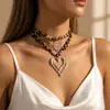 Colar de tecido com estampa de leopardo estilo hot girl europeia e americana com contas douradas e grande pingente de coração, colar de gola de camada dupla vintage para mulheres