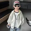 Chaqueta para Niños Primavera y Otoño 2026 Nuevo Estilo Sudadera con Capucha de Primavera para Niños Top Deportivo Casual de Primavera para Niños Moderno