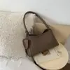 Bolsa de Comércio Exterior de Grande Capacidade para Mulheres 2025 Novo Design de Nicho Tecida de Ombro Axila Bolsa para Sogra Bolsa Tote para o Trabalho