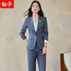 Outono/Inverno 2026 Novo Terno para Entrevista de Estudante Universitário Conjunto de Blazer e Calça Cinza para Mulheres Venda por Atacado
