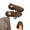 Sola Macia Aumento de Altura Cadarço Retro Estampa de Leopardo Sapatos de Treino Alemães Feminino 2026 Outono Novo Versátil Antiderrapante Casual Sapatos Forrest Gump