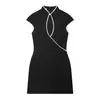 Bestseller transfronterizo de AliExpress, novedad primavera 2026, ropa para mujer, minivestido de manga corta con cuello en V y ribete de color block 274011