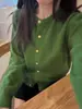 Novo cardigã de tricô pequeno estilo coreano com botões dourados para mulheres, coleção outono/inverno, malha elegante e sofisticada, peça para usar por cima e para sobreposição