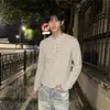 Camiseta de Manga Larga con Rayas Verticales Texturizadas y Cuello Henley Estilo Old Money para Hombres y Mujeres, Otoño Ligera Madura Corte Holgado Camiseta Base de Alta Gama Moderna
