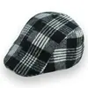 Gorra retro para hombre, boina a cuadros de otoño e invierno, gorra coreana de mediana edad, gorra progresiva informal Joker, venta al por mayor