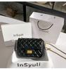Bolsa Feminina de Nicho 2025 Nova Moda Popular High-End Versátil Ins Bolsa de Ombro Único Transversal Verão Pequena Bolsa Quadrada