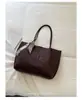 Bufanda de seda de moda retro de comercio exterior, bolso tote grande para mujer, bolso tote grande simple casual nuevo, bolso de hombro para commuting, moderno