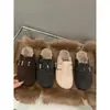 Zapatos peludos de suela gruesa, zapatos de algodón cálidos de felpa, slip-ons de punta cerrada para usar al aire libre, zapatos de invierno para mujer estilo Birkenstock de suela plana