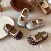 Zapatos de Bebé para Niñas Estilo Princesa con Lazo 2025 Primavera y Otoño Nuevos Zapatos de Suela Blanda Zapatos de Cuero de Moda Estilo Coreano para Niños