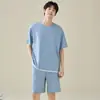 Pijama modal de Xiaohongshu en stock para hombre, conjunto de dos piezas para casa de verano con camiseta de manga corta y pantalones largos de cuello redondo, para transmisión en vivo