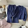 Conjunto de Moletom com Zíper Estilo Coreano para Meninas Nova Coleção Primavera 2026 Conjunto Casual de Duas Peças para Crianças Calça Flare Cor Sólida Tendência da Moda