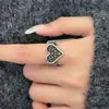 Anillo Nuevo de Corazón y Cruz con Textura Vintage para Mujer, Estilo de Nicho Desgastado, Anillo Abierto Ajustable Simple y Versátil para Mujer