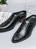 Sandalias de Cuero Transpirables Estilo Coreano para Hombre que Aumentan la Altura, Zapatos de Tacón Alto Elegantes de Punta Puntiaguda sin Cierre, Zapatos de Cuero Nuevos Casuales de Moda con Estilo