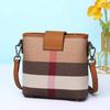 Atacado de fábrica bolsa feminina 2024 nova coreana fivela xadrez bolsa balde feminina transfronteiriça bolsa de ombro mensageiro moda