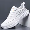 Zapatos deportivos para hombre Flyknit, colección otoño 2026: Zapatillas de correr ligeras y cómodas con malla transpirable y suelas suaves, versátiles para uso casual