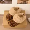 Pantuflas cerradas estilo Birkenstock de suela gruesa, que aumentan la altura, forradas de felpa, modelo nuevo 2026 para mujer, pantuflas peludas estilo perezoso estilo Birkenstock
