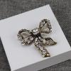 Broche Antiguo Medio Europeo Antiguo Vintage Diamante Lazo Corsage Traje Chaqueta Accesorios de Ropa Marcado
