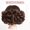 Peluca europea y americana, paquete de cabello desordenado, paquete de cabello de simulación de seda de alta temperatura mate, accesorios para el cabello con capullos de flores, cabeza de sartén para mujer en stock.