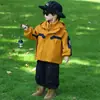 Conjunto de Corta-Vento Duas Peças para Meninos Primavera e Outono, Estilo Coreano, Jaqueta Esportiva com Capuz Estilosa e Descolada para Crianças Pequenas