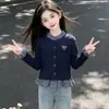 Conjunto de Roupa para Meninas Primavera e Outono 2026 Novo Estilo Infantil Falso Duas Peças Camiseta Moda Menina Conjunto de Outono Duas Peças Tendência