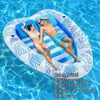 Cama flotante inflable hexagonal colorida de nuevo modelo transfronteriza para entretenimiento en la piscina de verano, tamaño doble grande, flotador de agua engrosado