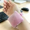 Almofada de Apoio de Pulso Vestível Pad de Pulso para Mouse de Escritório Suporte de Pulso para Teclado Almofada de Pulso de Pelúcia para Alívio de Pressão Decompressão de Mesa