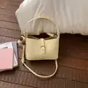 Bolsa de Ombro Fashionável Estilo Coreano Retrô para Mulheres Nova Coleção Primavera 2026 Bolsa de Ombro Casual para o Dia a Dia Bolsa Saco de Alto Valor