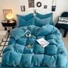 Juego de Cuatro Piezas de Terciopelo de Leche Otoño e Invierno 2026 Nuevo Juego de Ropa de Cama de Tres Piezas con Sábana de Coral de Felpa de Doble Cara y Funda Nórdica Grueso