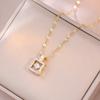 Collar para Mujer, Collar de Zirconia con Forma de Corazón a la Moda, Nicho Simple Versátil Nuevo Estilo, Elegante Collar de Acero al Titanio Joyería al por Mayor