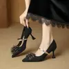 Pequena Decoração de Flor de Strass Estilo Chanel Sapatos de Salto Alto Femininos Bico Fino Francês Outono 2026 Novo Leve Luxo Toque de Alta Qualidade Sapatilhas de Salto Gatinho