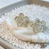 Pendientes de Flor de Cristal Transparente con Aguja de Plata s925 para Mujer Coreanos Simples Versátiles Accesorios de Pendientes Temperamento Personalidad Moda Tachuelas